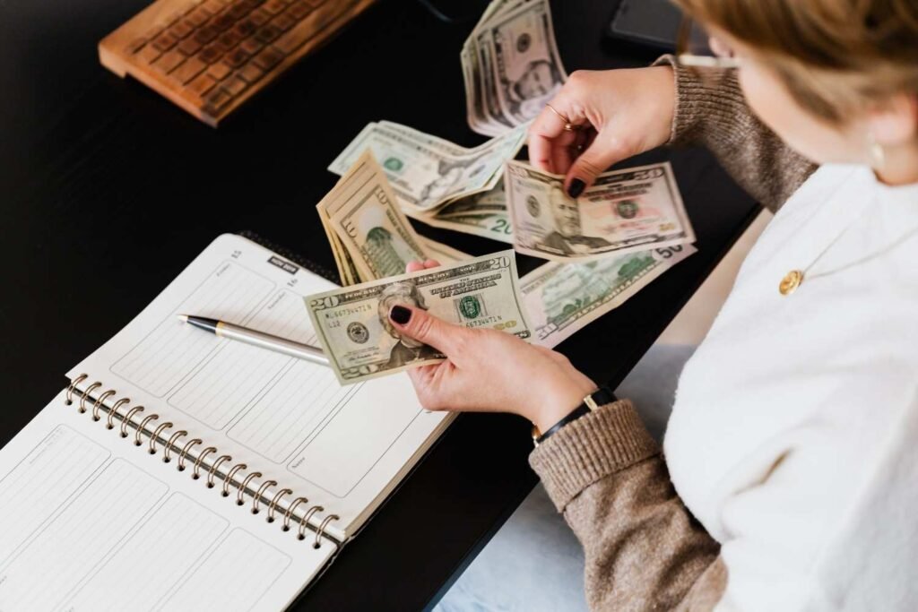 How to Build a Budget With No Savings